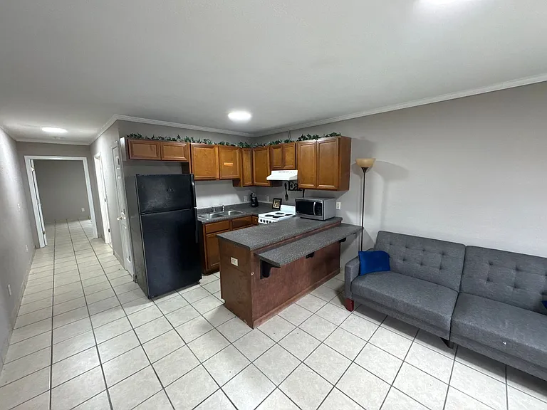 100 Kittrell St — Photo 3