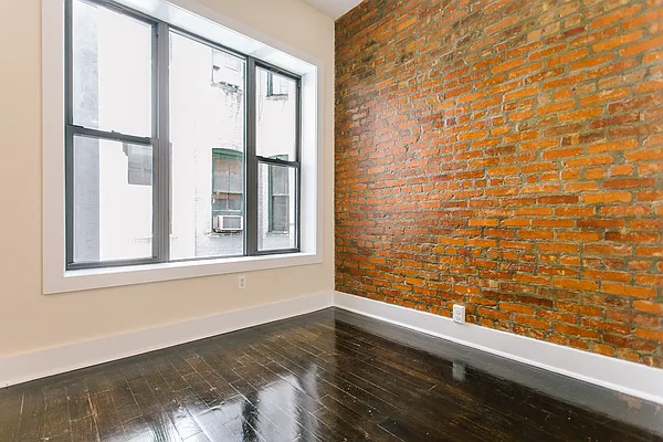 Rented by MySpaceNYC | media 24