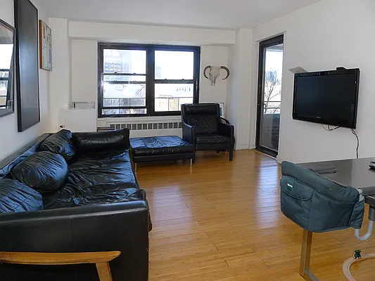 Rented by LoHo Realty | media 1