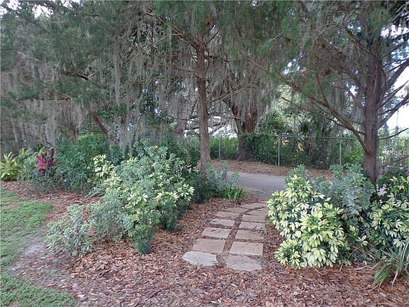 3rd image of 10441 SE 175th Pl
