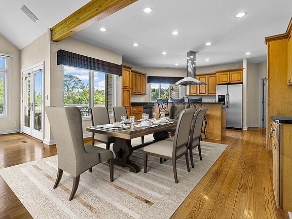 4th image of 29221 N Virginia Ln