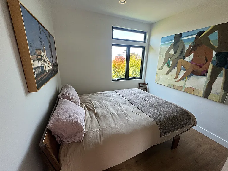 300 Radcliffe Ct — Photo 8