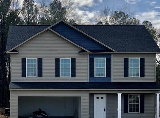 987 Red Hill Rd, Camden, SC 29020