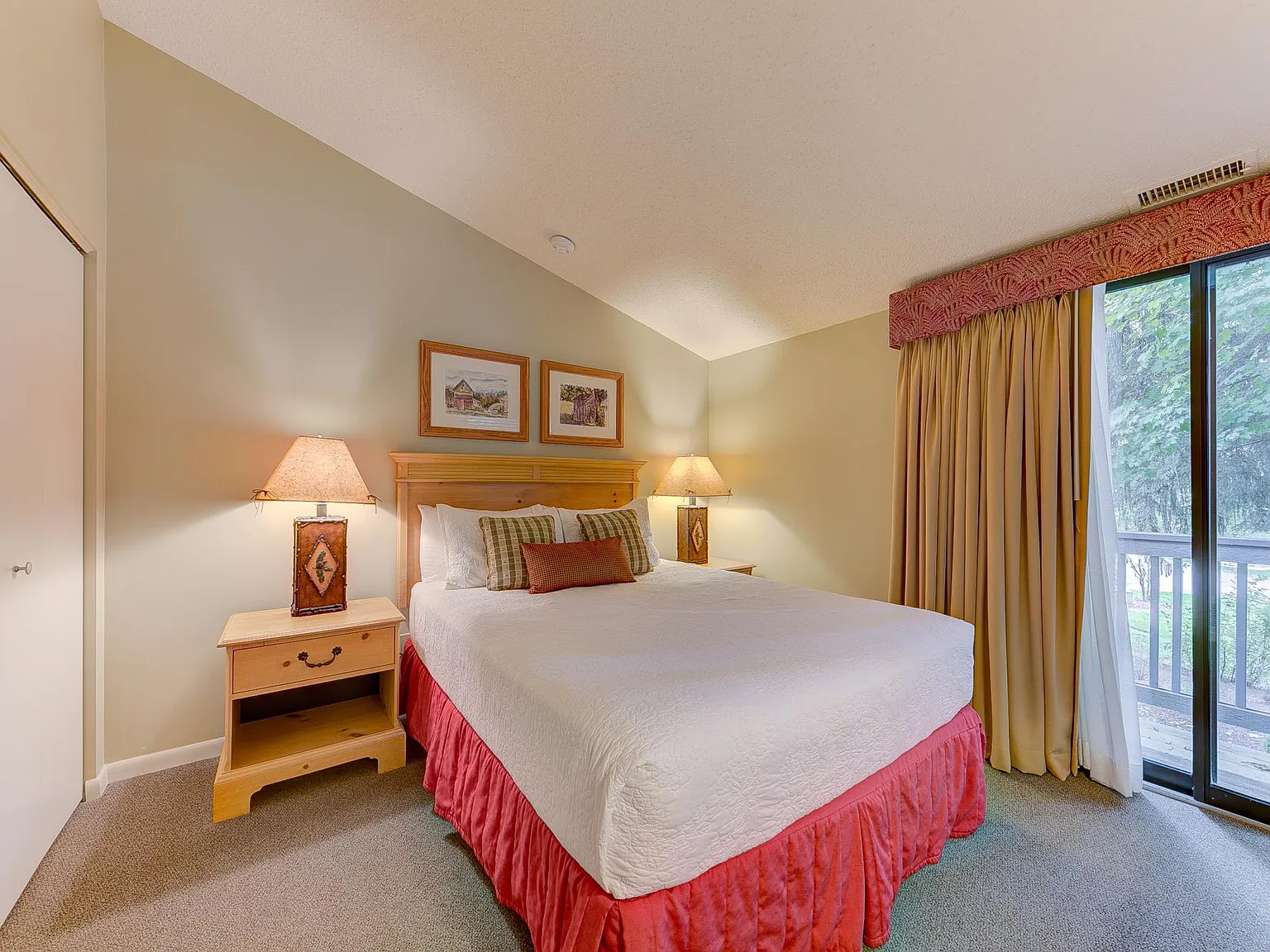 1 bed, 600 sqft, $1,300 — Photo 2