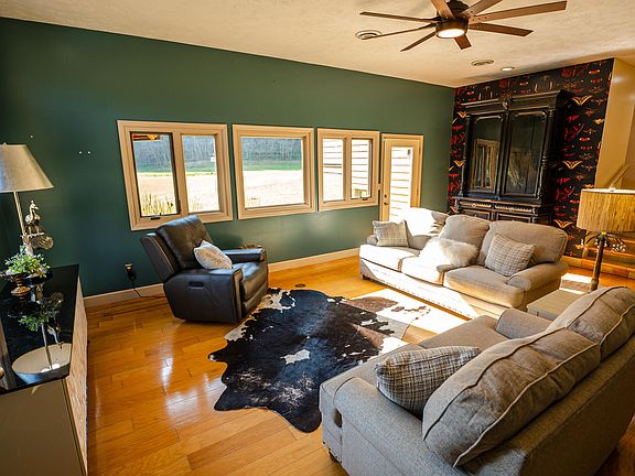 23rd image of 4242 Pearl Valley Rd