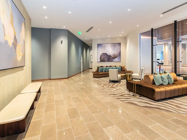 Sky Ala Moana - Lobby