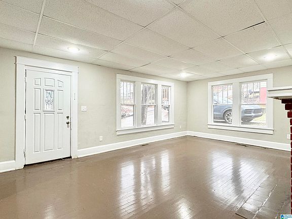 4th image of 2915 Avenue X