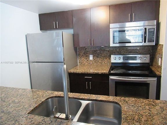 5th image of 243-8100 Geneva Ct #243