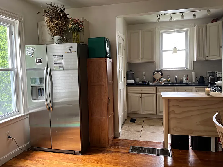 366 Pleasant St #1 — Photo 7