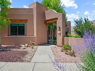 37 Sobradora Dr, Santa Fe, NM 87508