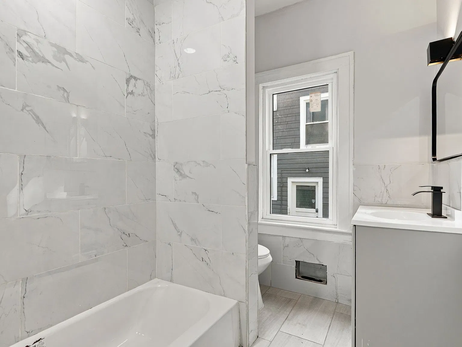 3379 Euclid Heights Blvd — Photo 3