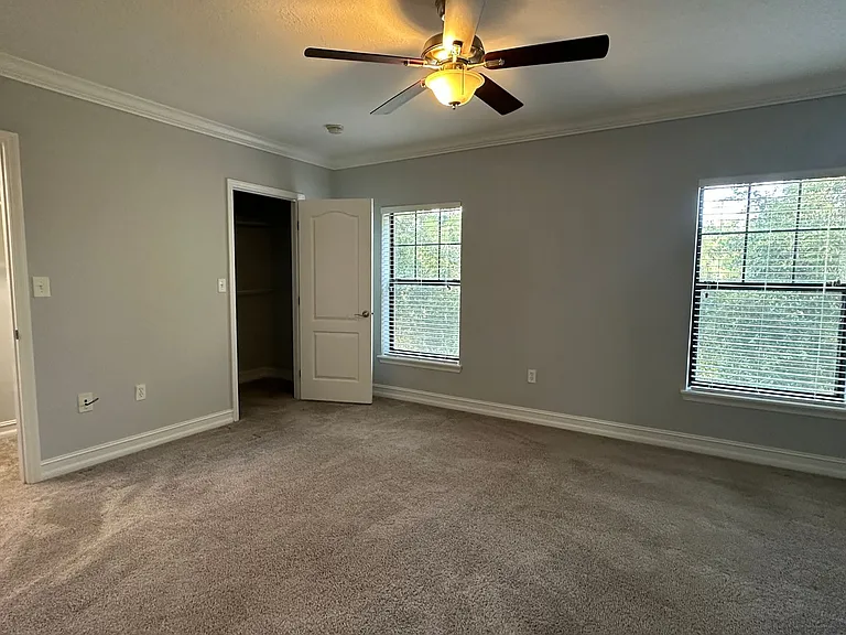 3720 Messina Dr — Photo 47