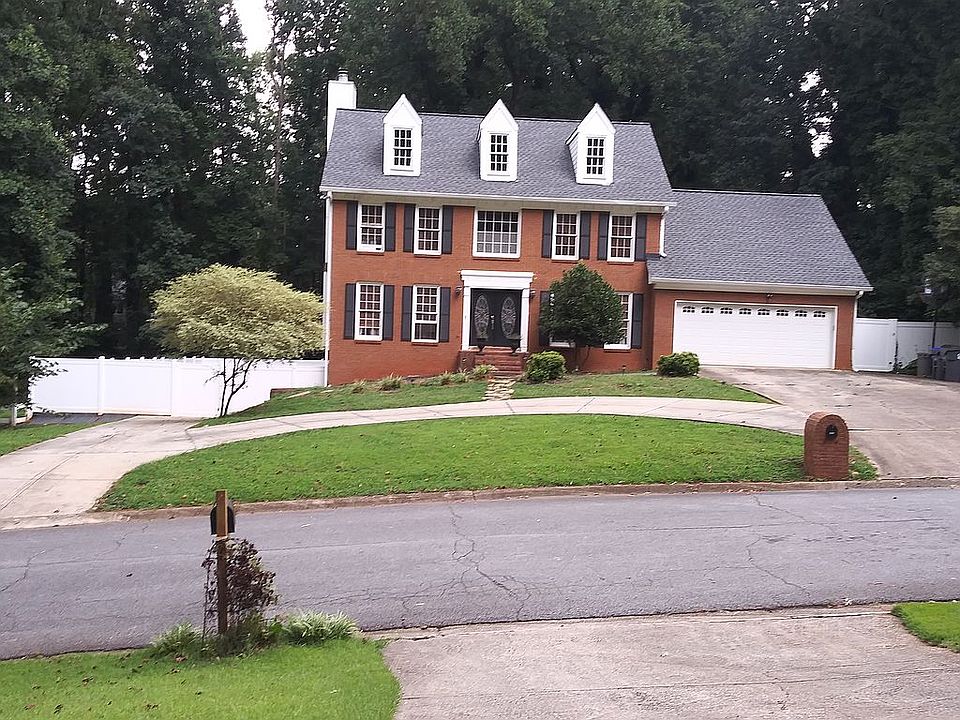 2nd image of 2191 Dawn Ct