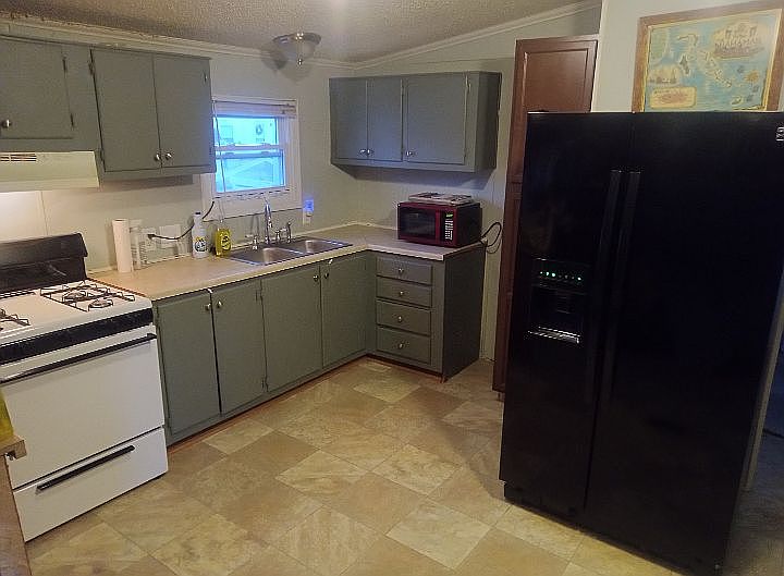 2nd image of 22024 Cheville St