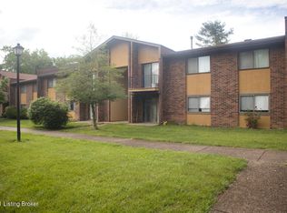 7064 Wildwood Cir APT 132, Louisville, KY 40291