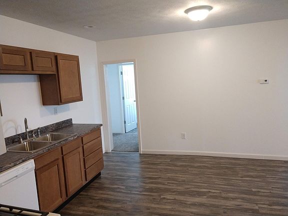 3rd image of 59 E Main St Unit A