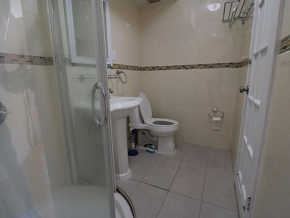 5th image of 41-25 Kissena Blvd #2B