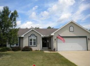 2788 Woodview Ct, East Troy, WI 53120