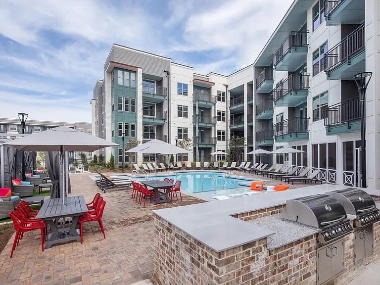 The Local Sugar Hill Apartments — Photo 17