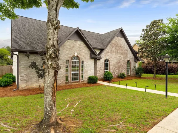 2134 Russet Meadows Ln, Birmingham, AL 35244