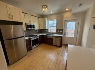 707 18th St NE #2, Washington, DC 20002