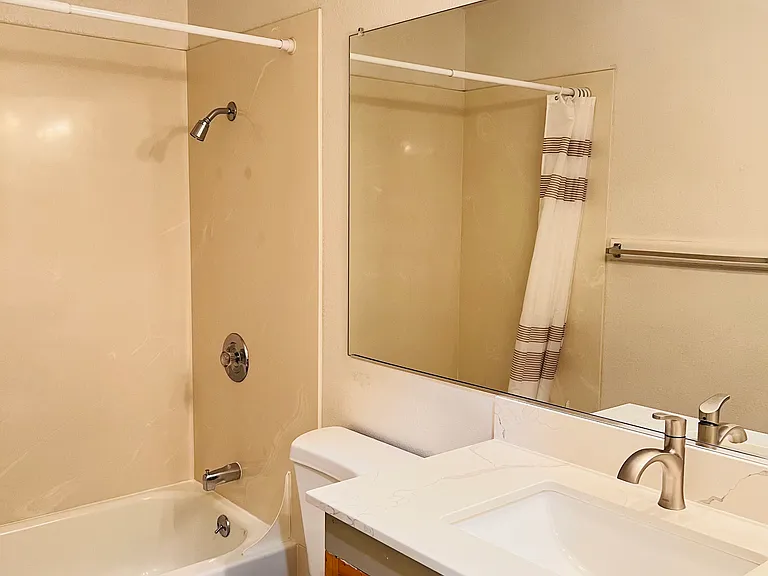 6823 Plymouth Rd #3 — Photo 8