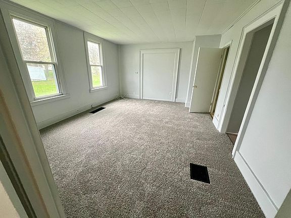 3rd image of 19 E Division St #1