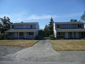 2nd image of 2917 Moore St