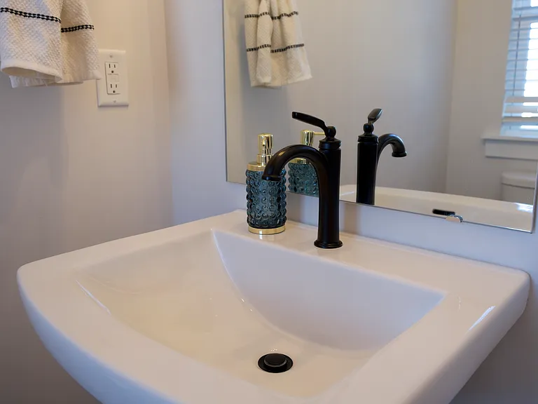 2047 Belmont Terraces Ln — Photo 17