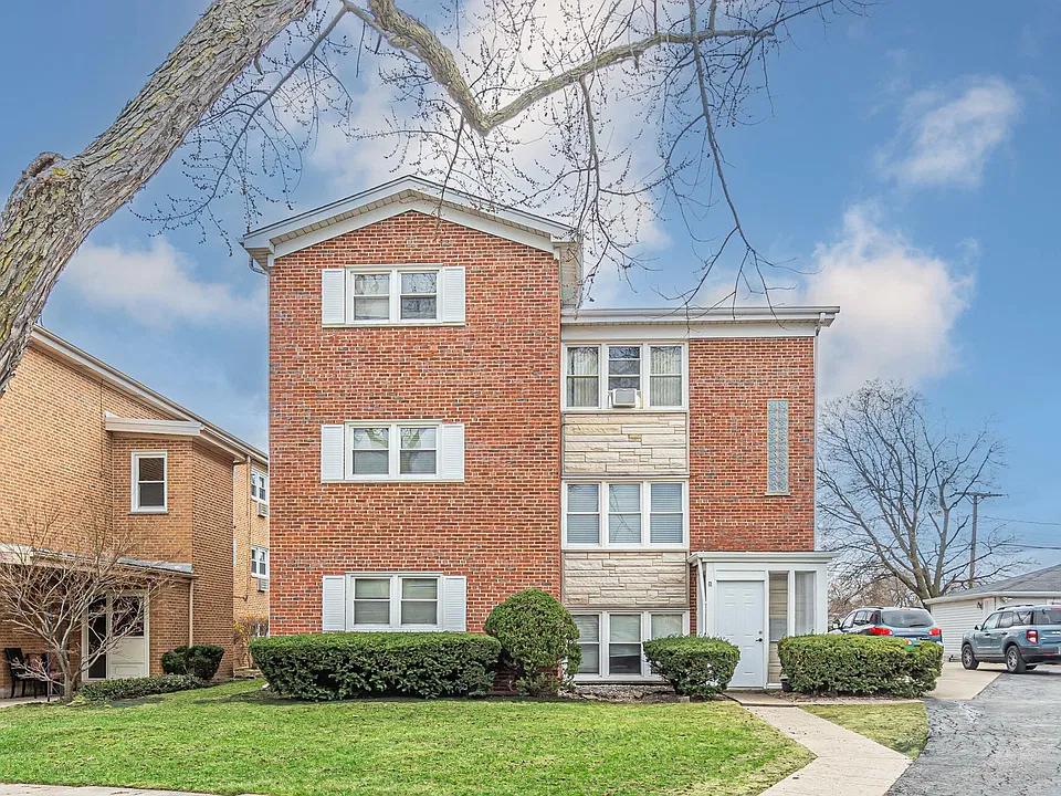 573 Dorothy Dr #2