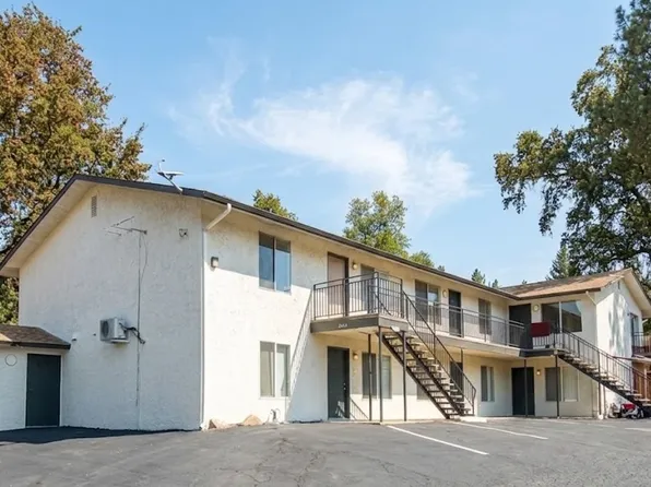 48939 River Park Rd, Oakhurst, CA