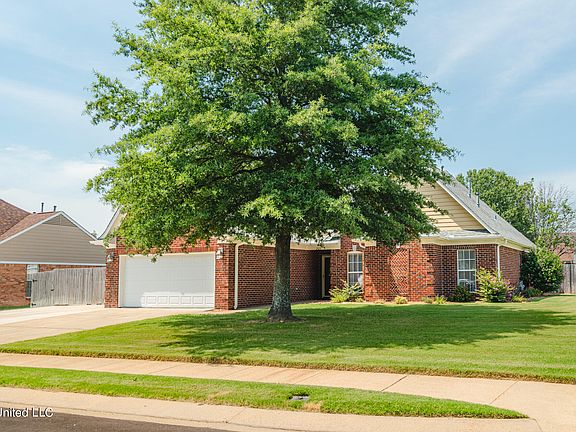 2nd image of 2828 Baird Dr