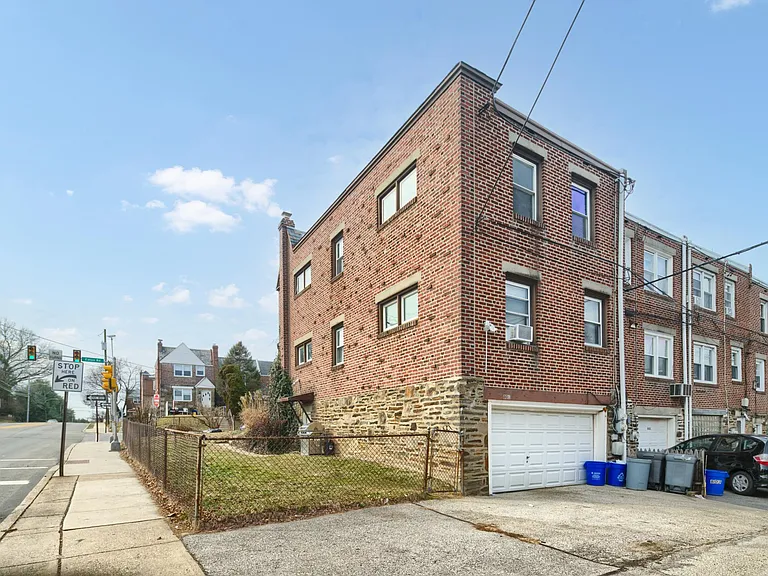 801 Eaton Rd #2 — Photo 15