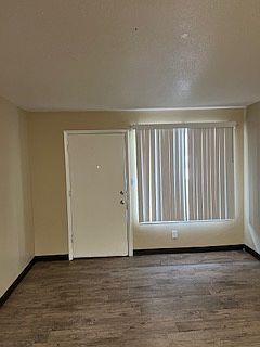 5th image of 120 32nd St NE #6