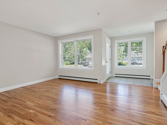 3rd image of 86 Delaware Court #86