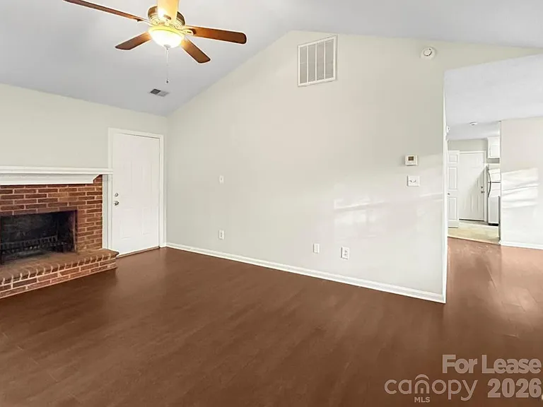 5933 Ruth Dr — Photo 17