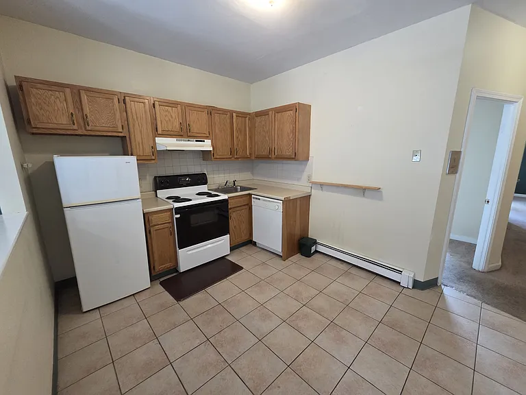 239 Columbia St #3 — Photo 5
