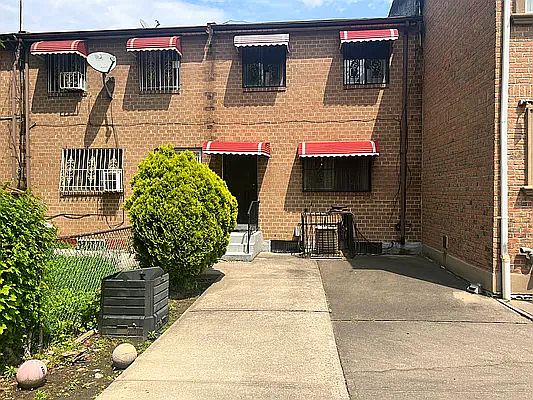 5th image of 576 Saratoga Ave