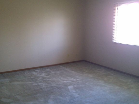 5th image of 280 Woodridge Cir Unit C