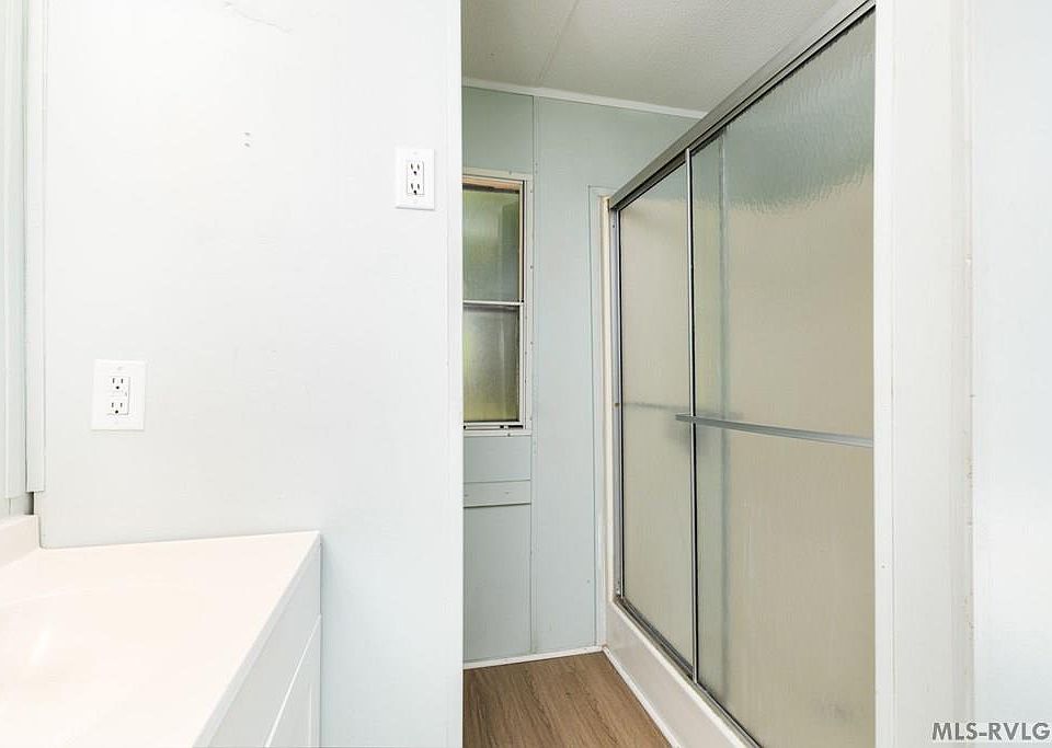 19th image of 149 Greenvalley Dr