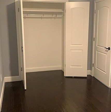 4th image of 463 E 38th St