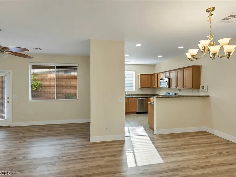 9027 Bold Venture Ct — Photo 5