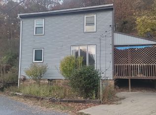 104 Kelly Station Rd #106, Ford City, PA 16226