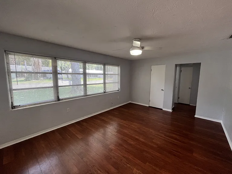 305 Trudgeon Dr — Photo 25