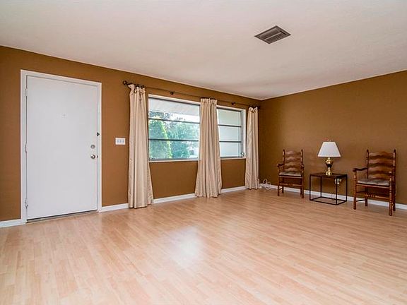 2nd image of 2553 Blackwood Cir