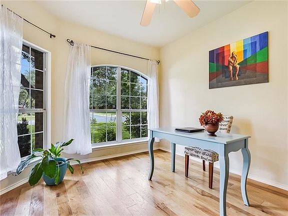 3rd image of 5012 Crystal Water Dr