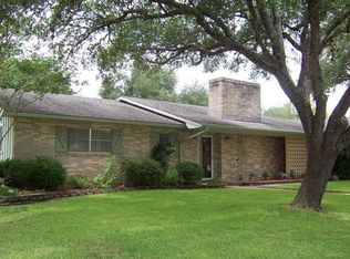 501 Woodland Ave, Giddings, TX 78942