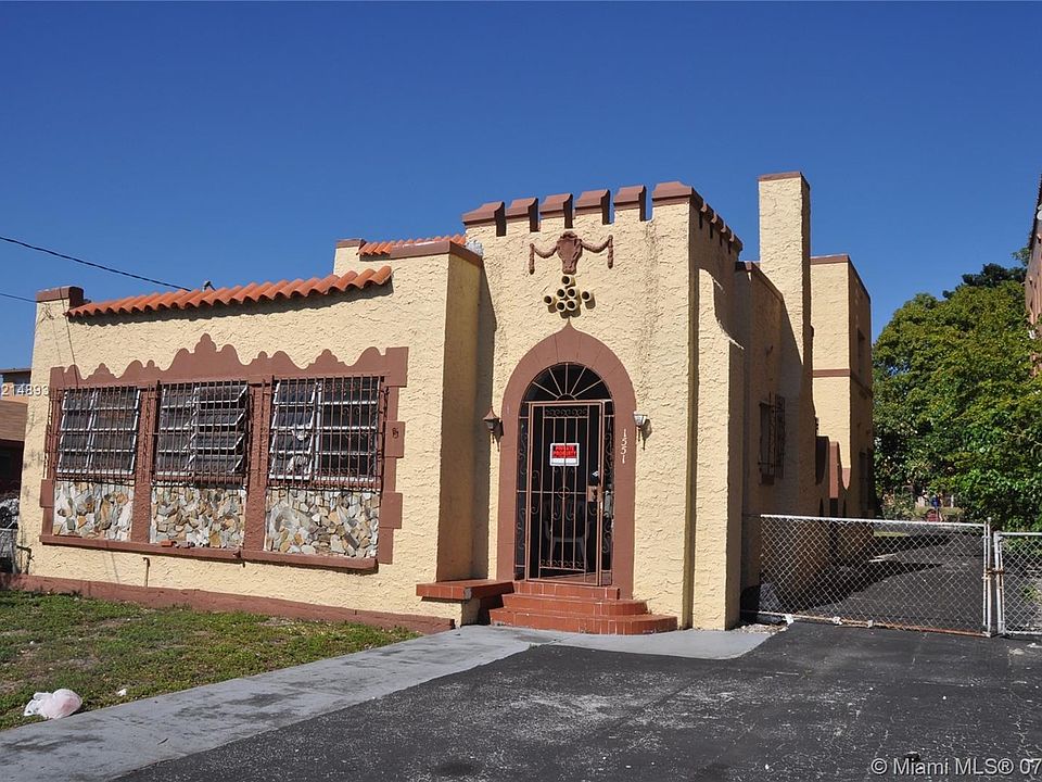1st image of 1551 NW 1st St