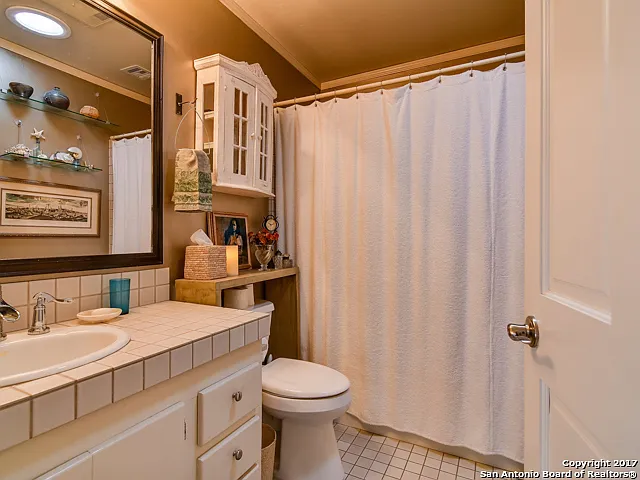 134 W Summit Ave — Photo 17