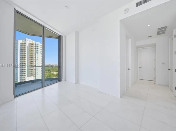 175 SE 25th Rd #1403, Miami, FL 33129